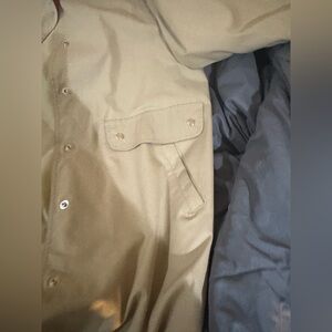 London fog raincoat oldie but goodie, in perfect condition